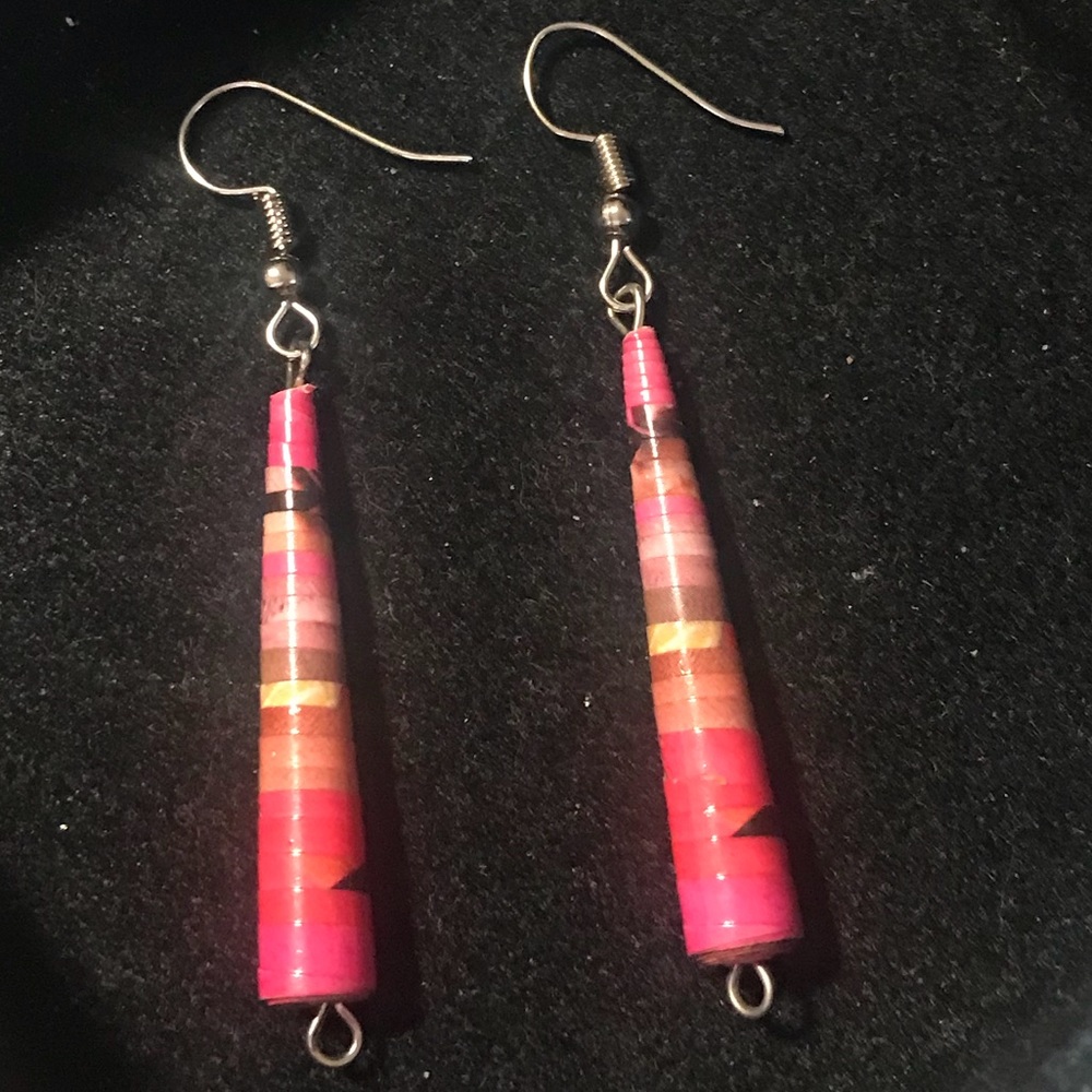 Cone drop earrings-Pink